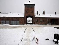 Voyage de la Mémoire sur les sites d'Auschwitz et de Birkenau. Le jeudi 2 février 2012. 